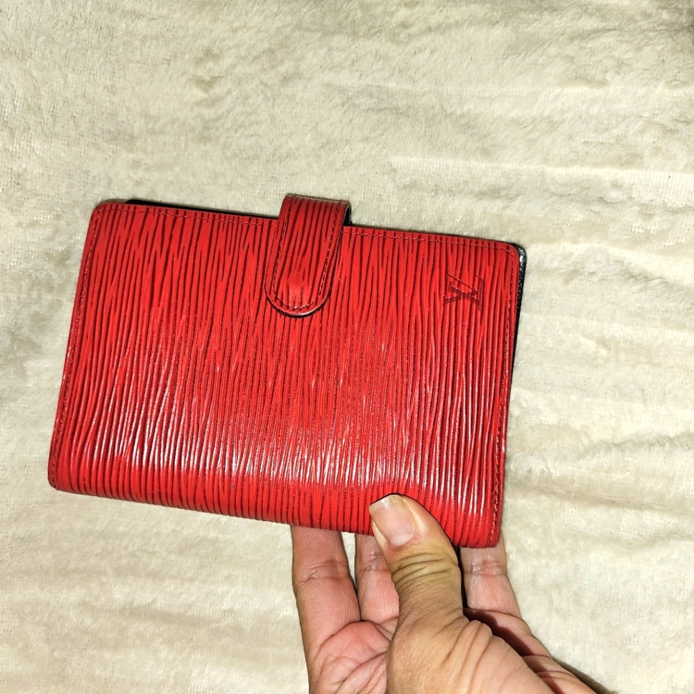Authentic Louis Vuitton Epi Red Agenda